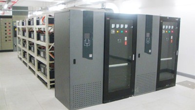 研究課題十：影響蓄電池的服役壽命的幾個因素！