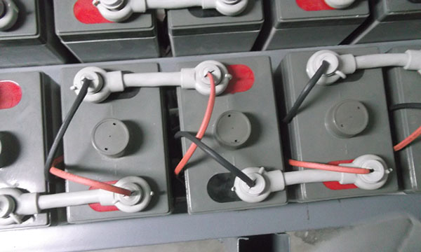 蓄電池監(jiān)測模塊