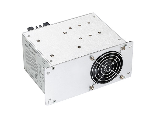 蓄電池智能在線養(yǎng)護終端